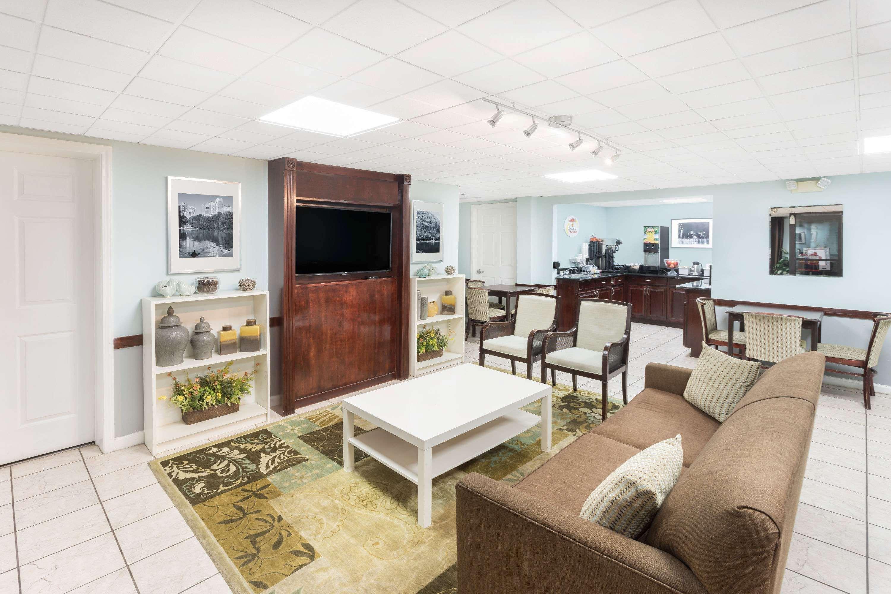 ซูเปอร์ 8 บาย วินด์แฮม ดีเคเตอร์/ลิโทเนีย/แอตแลนตา แอเรีย Motel ภายนอก รูปภาพ